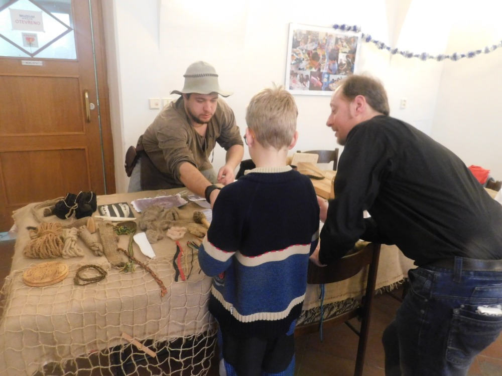 25 ) Oživlá řemesla XV muzeum Litovel 26.12